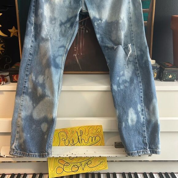 Levi's Distressed Upcycled Straight Blue Jeans 32" X 30" - Picture 4 of 16